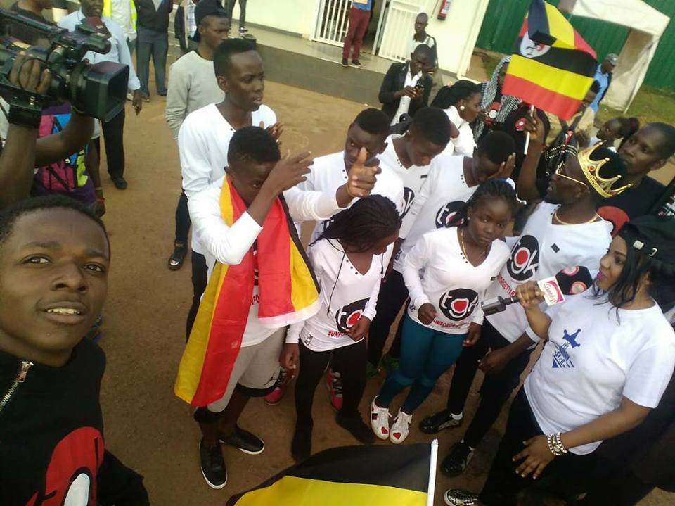 photos triplets ghetto kids back home after unforgettable experience photos triplets ghetto kids back home after unforgettable experience