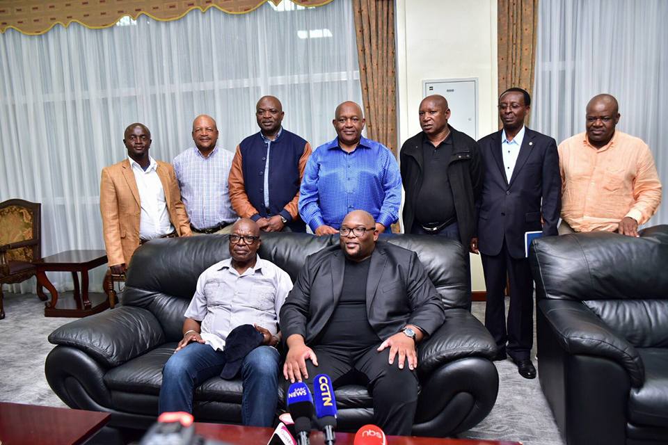 President Cyril Ramaphosa Family - President Cyril Ramaphosa visits the Molewa family, pays ... : Matamela cyril ramaphosa is a south african politician serving as president of south africa since 2018 and president of the african national.